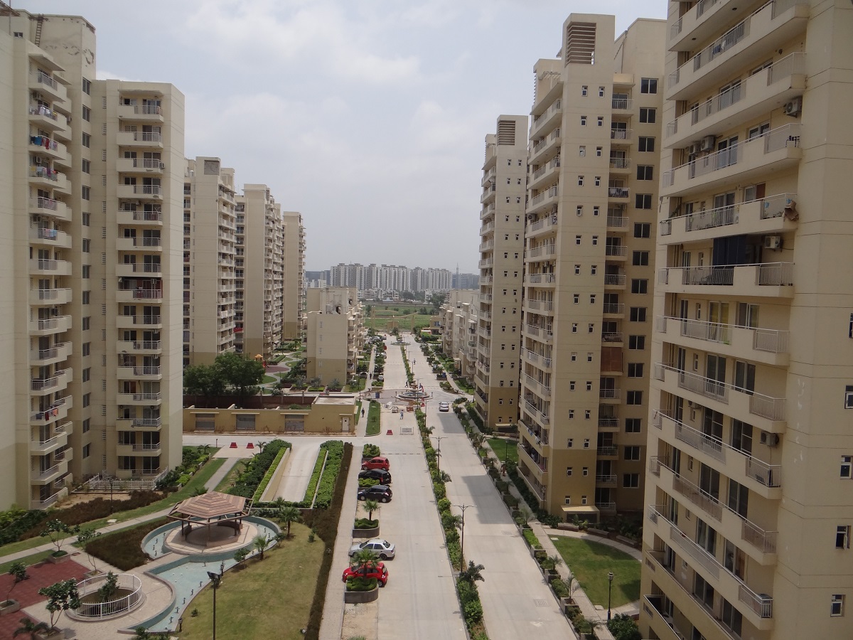 3 BHK Flat Rent CHD Avenue Sector 71 Gurgaon